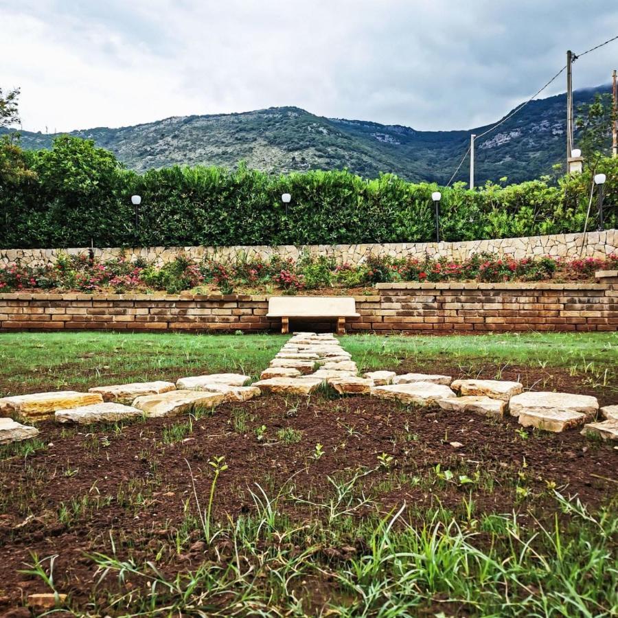 Hotel Il Sentiero Di Leano Terracina Exterior foto