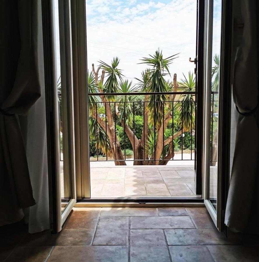 Hotel Il Sentiero Di Leano Terracina Exterior foto