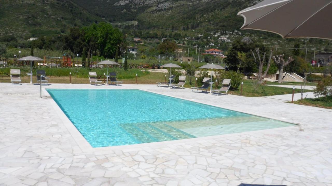 Hotel Il Sentiero Di Leano Terracina Exterior foto