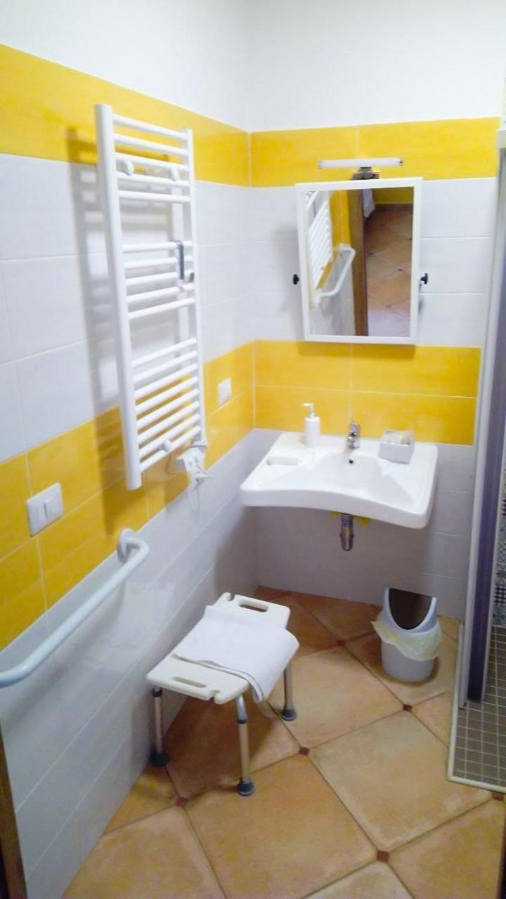 Hotel Il Sentiero Di Leano Terracina Zimmer foto